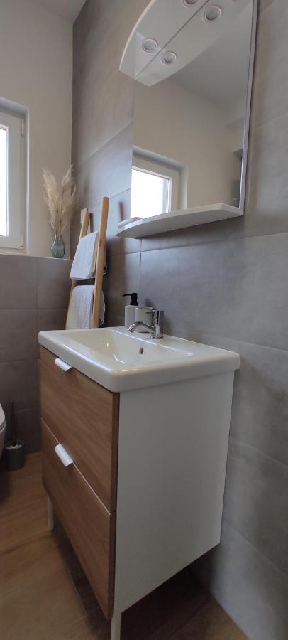 Lux Apartments Vodice Luaran gambar