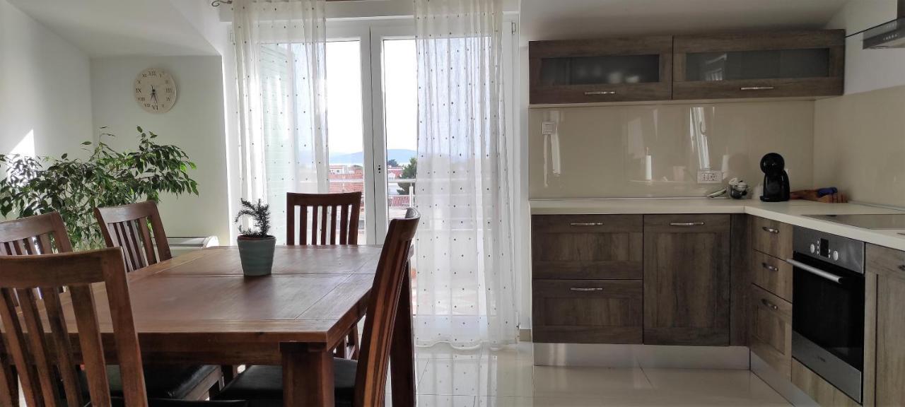 Lux Apartments Vodice Luaran gambar